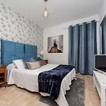 Luxury Sea Front شقة