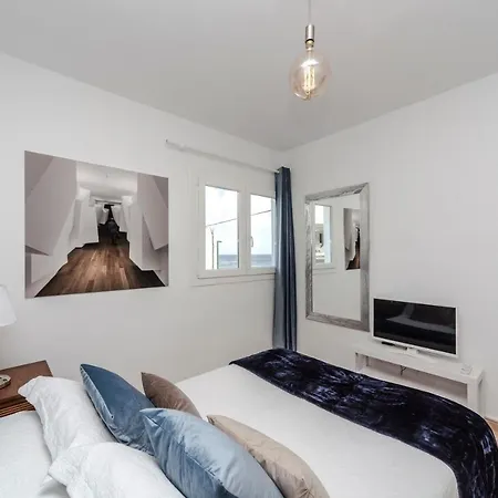 Daire Luxury Sea Front Playa Honda (Lanzarote)