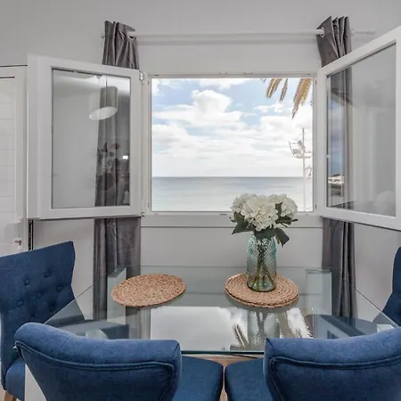 Luxury Sea Front *
